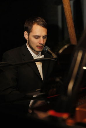 Jon Andrews - Pianists from London