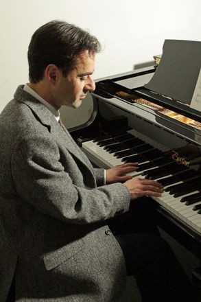Jon M - Pianists from Surrey