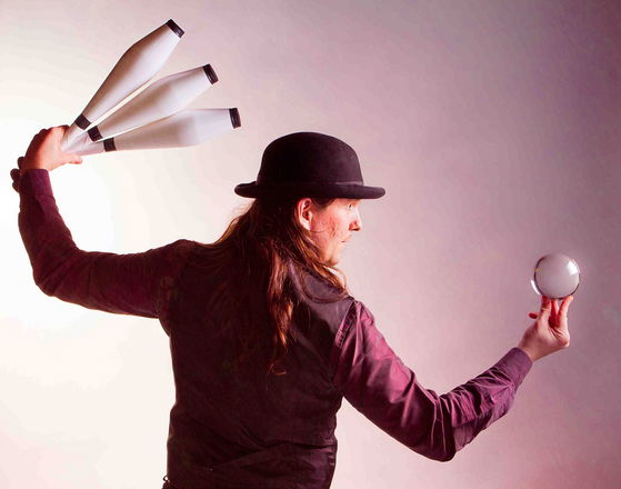 Jugglers - Circus Performers from Leicestershire