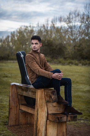 Nareik Bardolia - Classical Guitarists from London