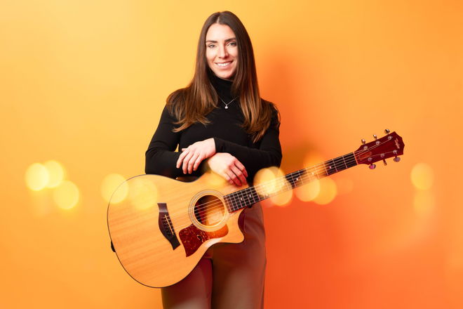 Lianne Kay - Acoustic Singer Guitarists from Dorset