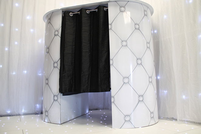 Limelight DJs - Wedding & Party DJs from West Sussex
