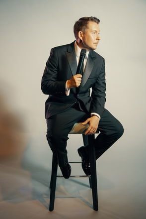 Luke Desvaux - Solo Singers, Duos and Trios from Somerset