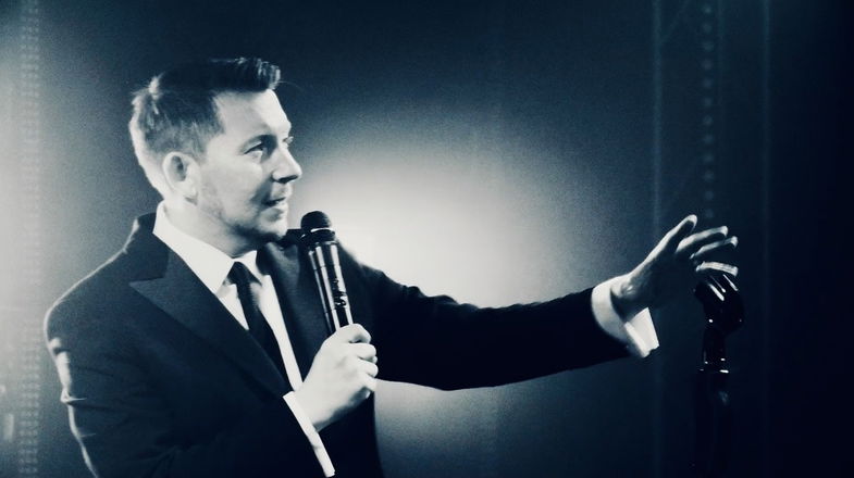 Luke Desvaux - Solo Singers, Duos and Trios from Somerset