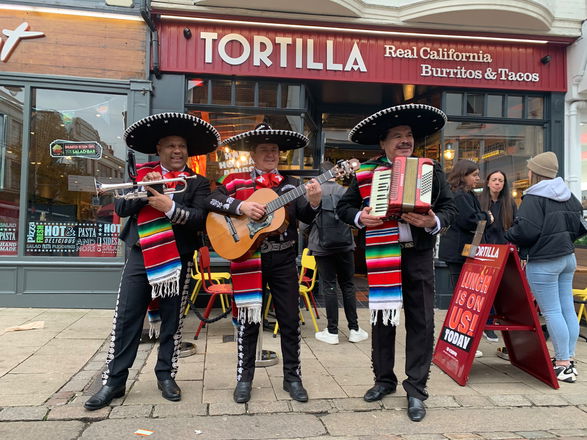 Mariachi King - Acoustic Bands from Surrey