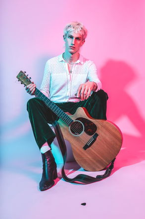 Marland - Singer Guitarists from Kent