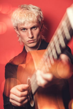 Marland - Singer Guitarists from Kent