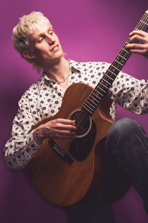 Marland - Singer Guitarists from Kent