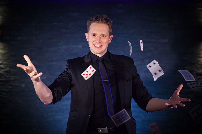 Martin Reed - Magicians from London
