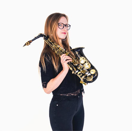 Rosie on Sax - Saxophone Players from London