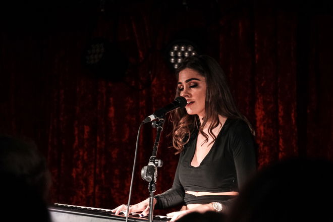 Sorka Fay - Solo Singers, Duos and Trios from London