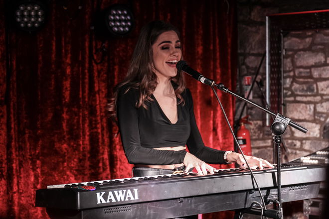 Sorka Fay - Solo Singers, Duos and Trios from London