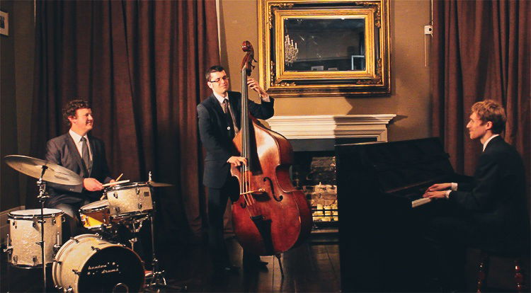 Outline Trio - Jazz and Blues from London
