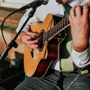 Owen H - Singer Guitarists from Staffordshire