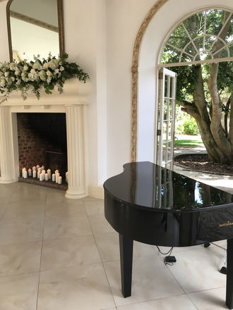 Charlie Mappin - Pianists from East Sussex