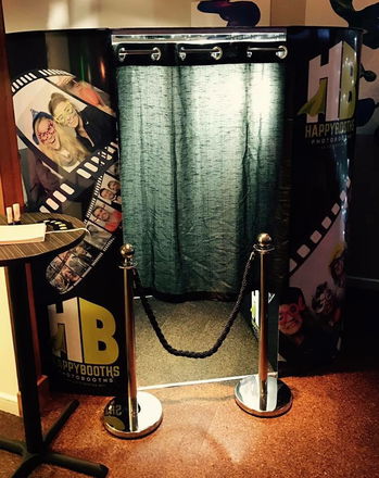 Happy Booths - Photo Booths from Kent