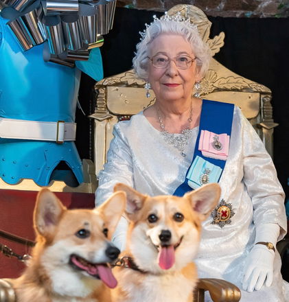 Queen Elizabeth Lookalike - Lookalikes from Surrey