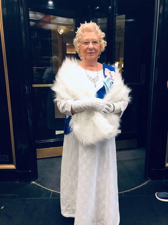 Queen Elizabeth Lookalike - Lookalikes from Surrey