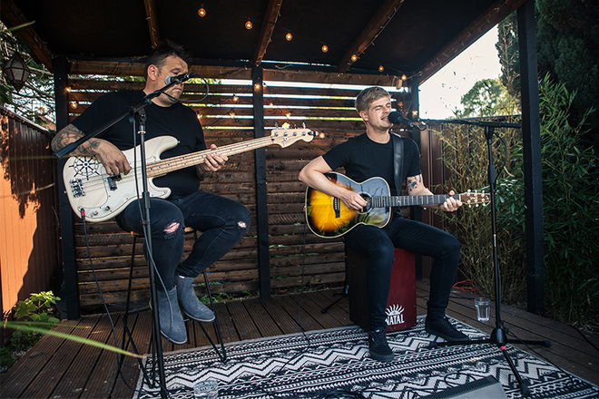 Richie and Dan - Acoustic Bands from Kent