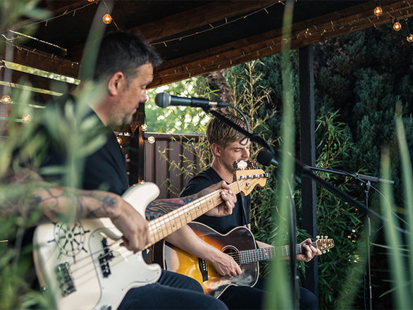 Richie and Dan - Acoustic Bands from Kent