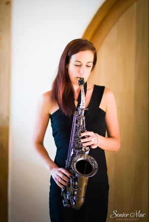 Lizzie B Sax - Saxophone Players from Berkshire