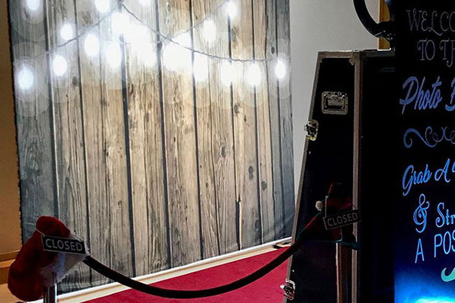 Super Snaps - Photo Booths from Surrey
