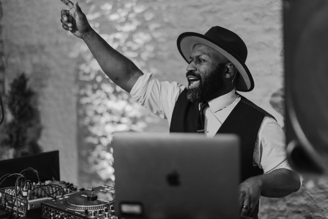 DJ Murray - Wedding & Party DJs from London