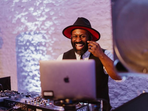 DJ Murray - Wedding & Party DJs from London