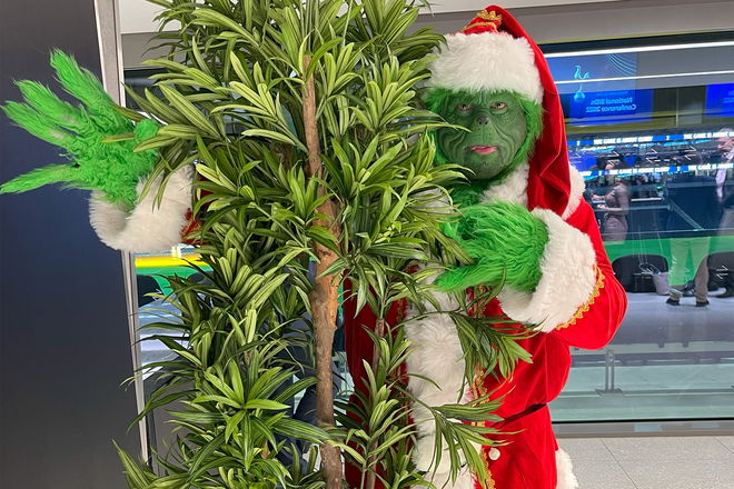 The Green Grinch - Mix and Mingle from Kent