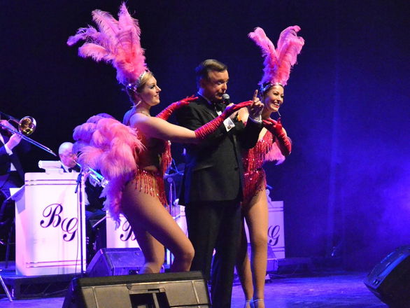 The Man And His Music - Tribute Bands from London
