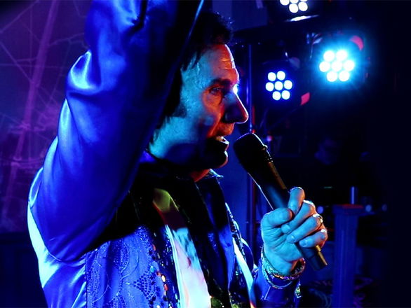 The Real Diamond - Tribute Bands from Worcestershire