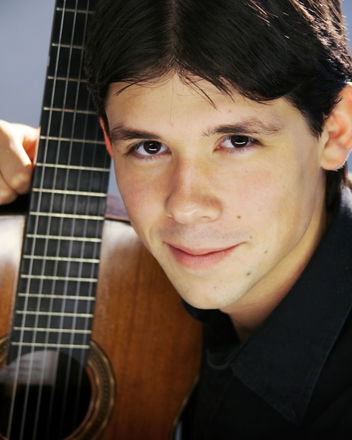 Tom Logan - Classical Guitarists from Hampshire