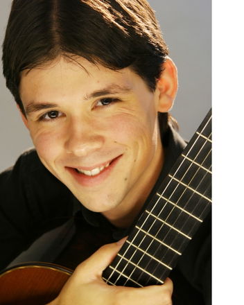 Tom Logan - Classical Guitarists from Hampshire