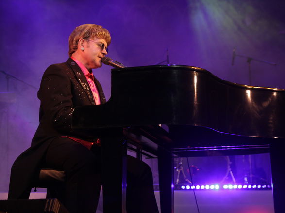 Totally Elton - Tribute Bands from Buckinghamshire